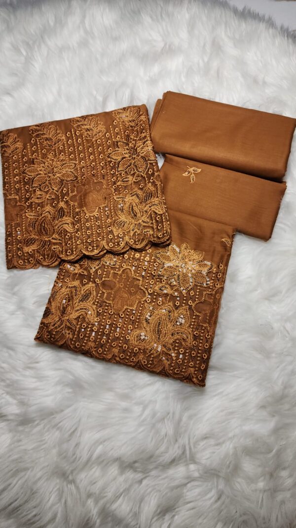 Embroidered lawn 2piece