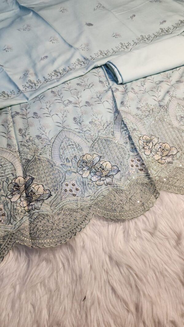 DAHNAK LASER CUT COLLECTION 2026